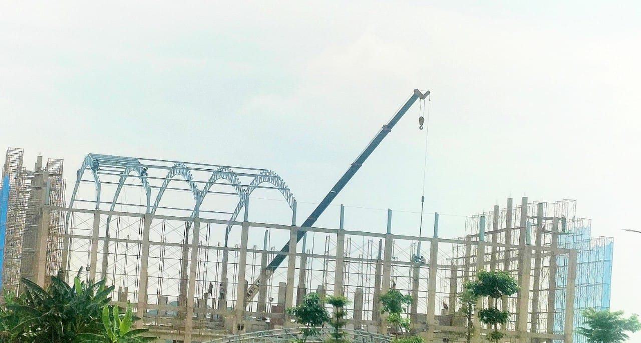 Lalai Terapkan K3, Proyek Rp16 Miliar Sport Center Bojonegoro Ancam Nyawa