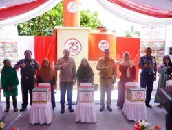 Sambut Hari Bhayangkara ke -78 Tahun 2024, Polda Kalbar Bagikan Bantuan Sosial dan Bakti Sosial Kepada Masyarakat Kalbar