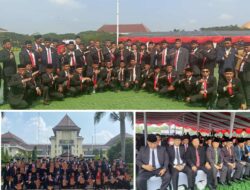 Camat H. Najmuddin Dampingi BPD se-Kecamatan Tambun Utara Dalam Acara Pengukuhan Dan Penyerahan SK Bupati Perpanjangan Masa Jabatan