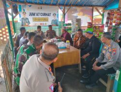 Jelang Pilkada, Polsek Pesantren Gelar Jumat Curhat di Tempat Wisata Sumber Dadapan