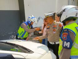 Sebabkan Kemacetan, Parkir Liar di Jam Sibuk Ditindak Satlantas Polres Kediri Kota
