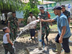 Dansatgas Saksikan Senyum Bahagia Warga Paloh Punti Melihat Derasnya Air Sumur Bor