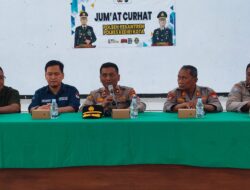 Melalui “Jumat Curhat”, Kapolsek Pesantren Banyak Mengurai Persoalan yang Dikeluhkan  Warga
