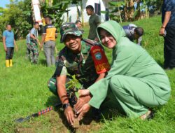 Dandim 0103/ Aceh Utara di Dampingi Ketua Persik Ny Raena, Tanam 200 Pohon, Salah Satu Program Unggulan Kasad