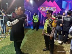 Pimpin Pengamanan Konser Musik Bertajuk “ CREATIVETAG Tour Festival “, Kabag Ops Polres Kediri Kota : Bekerja Sesuai SOP dan Humanis