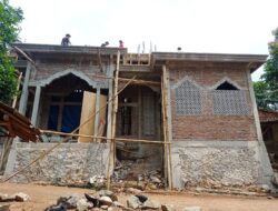 GOTONG ROYONG Di KP SIMULAGUNG DESA LUWUK KECAMATAN GUNUNG SARI