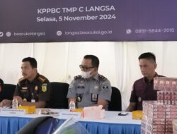 Kalapas Langsa Hadiri Undangan Perlihatkan Barang Bukti Penindakan Bea Cukai