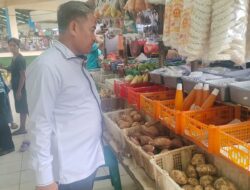 Sambangi PD Pasar Jaya Kel. Pademangan Timur, Kanit Intel Polsek Pademangan Cek Harga dan Situasi Kamtibmas Pasar