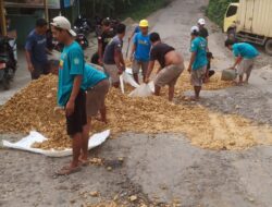 Warga Lebak Merasa Geram Soal Jalan Rusak di Jalan Raya Cibolger Tak Kunjung Diperbaiki