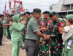 Dandim Dan Ketua Persit KCK Cabang XX Kodim 0103/Aceh Utara hadiri Upacara Pemberangkatan Satgas Pamtas RI-PNG