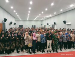 PPS Kelurahan Bahagia Angkat Sumpah Janji KPPS Pada Pelantikan Dan Bimtek Pilkada 2024