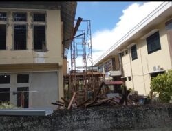 Mengerikan Pekerja Proyek PN Tata Usaha Jl.Ayani Abaikan K3 dan Tidak Ada Papan Proyek