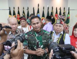Pangdam XII/Tpr Terima Penghargaan dari Para Tokoh Lintas Etnis Kalbar Sebagi Ucapan Apresiasi Atas Kinerja yang Baik