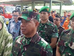Panglima TNI Memberikan Bantuan Kendaraan dan Perahu Viber Ke Kodim 0607 Kota Sukabumi dan Kodim 0622 Kabupaten Sukabumi