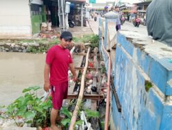Kabel Bawah Tanah PLN Bertegangan Tinggi Dibiarkan Terbuka, Warga Teriakkan Ini Sangat Berbahaya, Apalagi Pada Kondisi Banjir