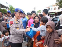 Dirpolairud Polda Aceh Turun Langsung Bagikan Takjil untuk Masyarakat