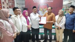 Paslon Merdeka Serahkan 12.158 Dukungan Perbaikan dan Tambahan ke KPU Pangkalpinang