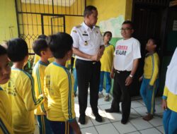 Responsive Terhadap Aduan Warga Terkait Toilet SDN Margahayu, Walikota Bekasi Sidak