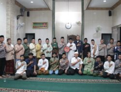 Kapolres Metro Jakarta Utara Gelar Sholat Subuh Berjamaah di Masjid Baiturrahman Teluk Gong