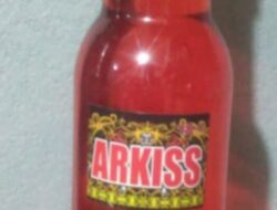 Miras “Arkiss” Diduga Ilegal, Menggila di Perbatasan Sanggau, Warga Desak Polisi Bertindak Tegas