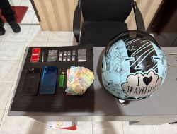 Aksi Mencurigakan, Team Star Polres Lhokseumawe Bekuk Seorang Pria, Temukan Sabu Dalam Helm