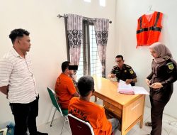 Sat Reskrim Polres Pidie Serahkan Dua Tersangka Kasus Pencurian di Grong-Grong ke Jaksa