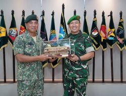 Pangdam XII/Tpr Terima Lawatan Timbal Balas Panglima 1 Divisyen Malaysia