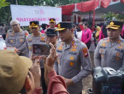 Polda Kalbar Hadiahkan Sumber Air Bersih dan Bedah Rumah Warga di Kubu Raya