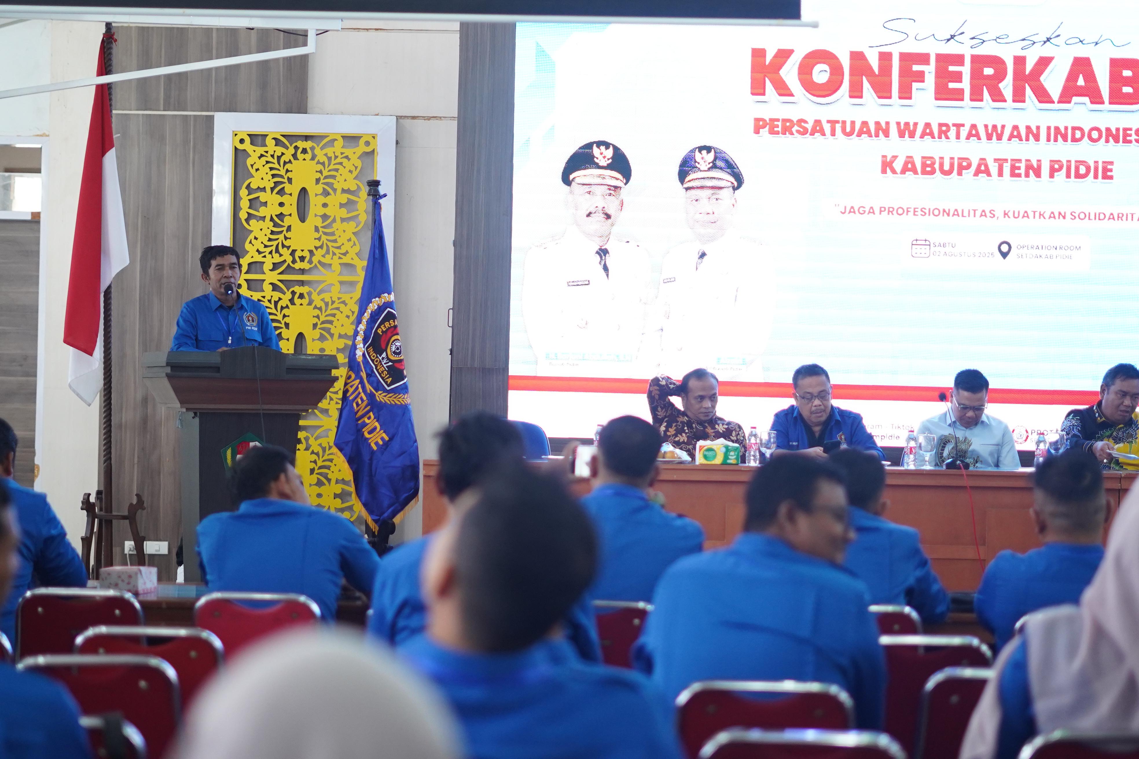 Polres Pidie Terima Penghargaan dari Ketua PWI Aceh dalam Konferkab VII PWI Pidie