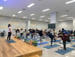 Dukung Kesehatan Mental Mahasiswa, BINUS @Malang Gelar Reset & Recharge: Mindfulness Yoga for Campus Life