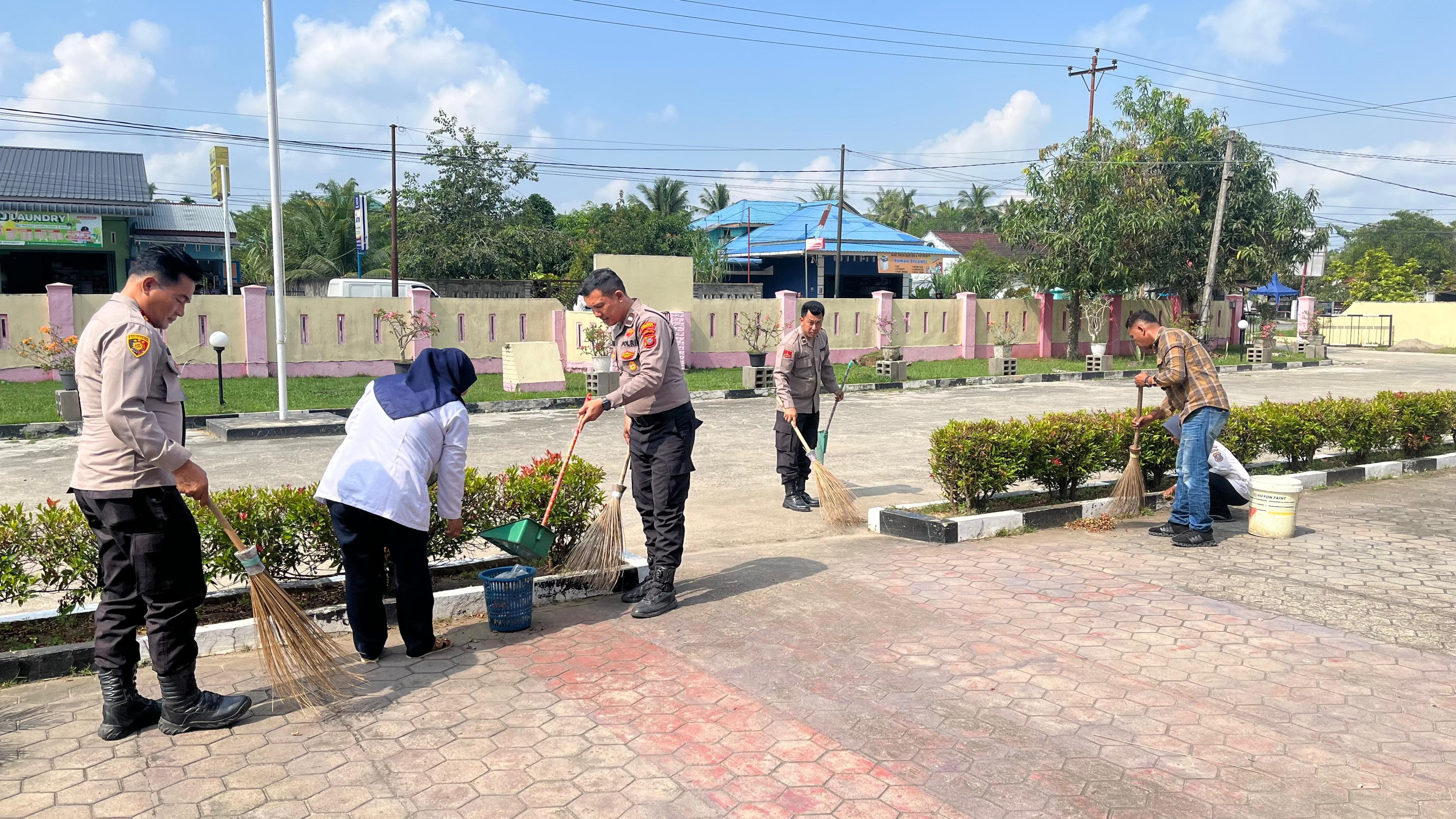 Sesuai Arahan Presiden RI, Polsek Pangkalan Susu Polres Langkat Laksanakan Kurve di Lingkungan Polsek
