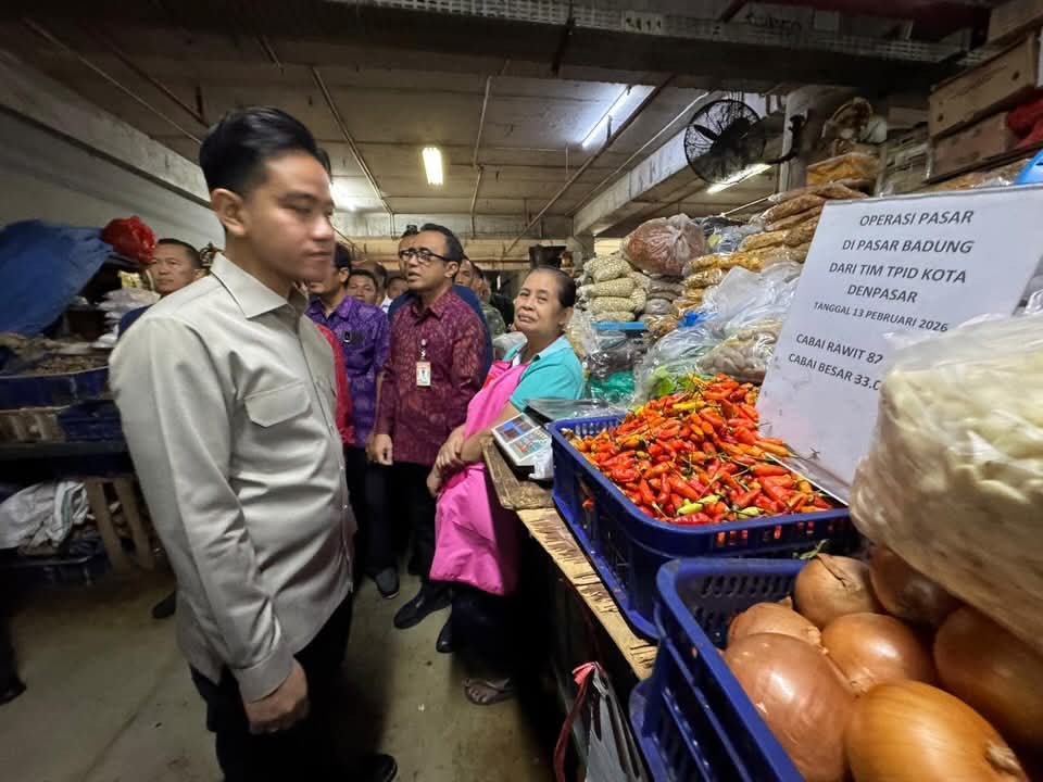 Kunjungi Pasar Badung Bali, Wapres Tinjau Stabilitas Harga dan Transaksi Pembayaran Non Tunai