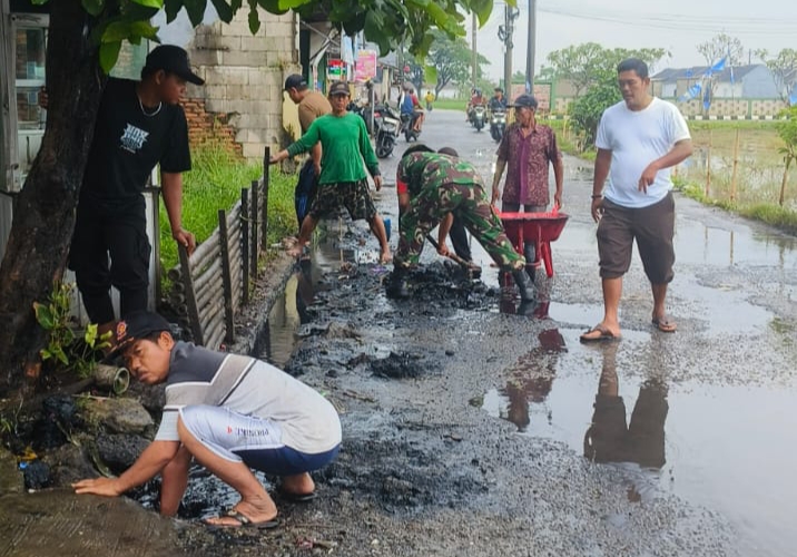 Tak Kendor Meski Banjir Sempat Datang, Kades Sudarto Ngegas Goloran