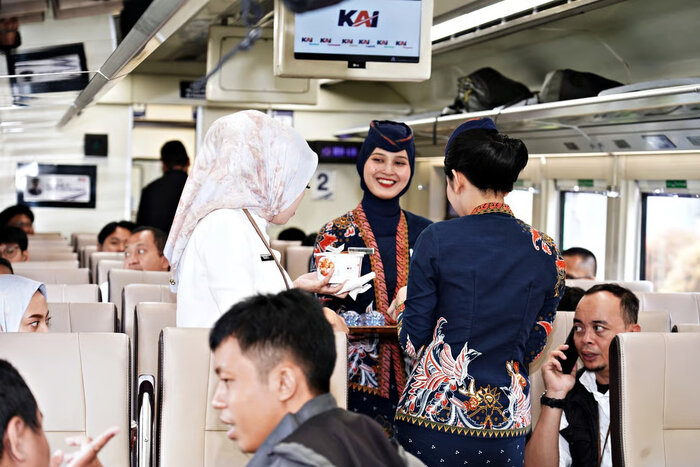 Genap Setahun Beroperasi, KA Gunungjati Angkut 248 Ribu Penumpang dari Daop 1 Jakarta