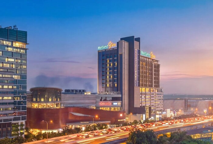 Metland Lakukan Tutup Atap Metland Smara Hotel Bekasi