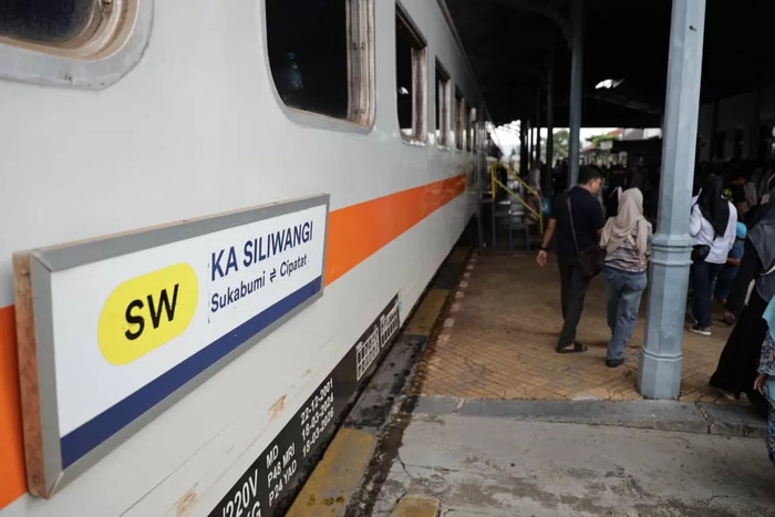 KA Siliwangi Jadi Primadona Lebaran 2026, Okupansi Tembus 201% di Lintas Cipatat–Sukabumi